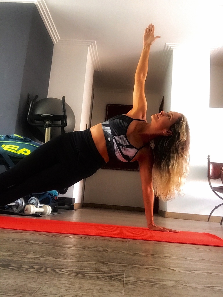 Video 3. Balancear el Chakra Plexo Solar.Yo hago: Aumento de la confianza y autoestima. Mejor gestión de emociones. Fortalecimiento del poder personal. Digestión saludable. Claridad mental y enfoque. Mayor motivación y energía. Relaciones saludables.