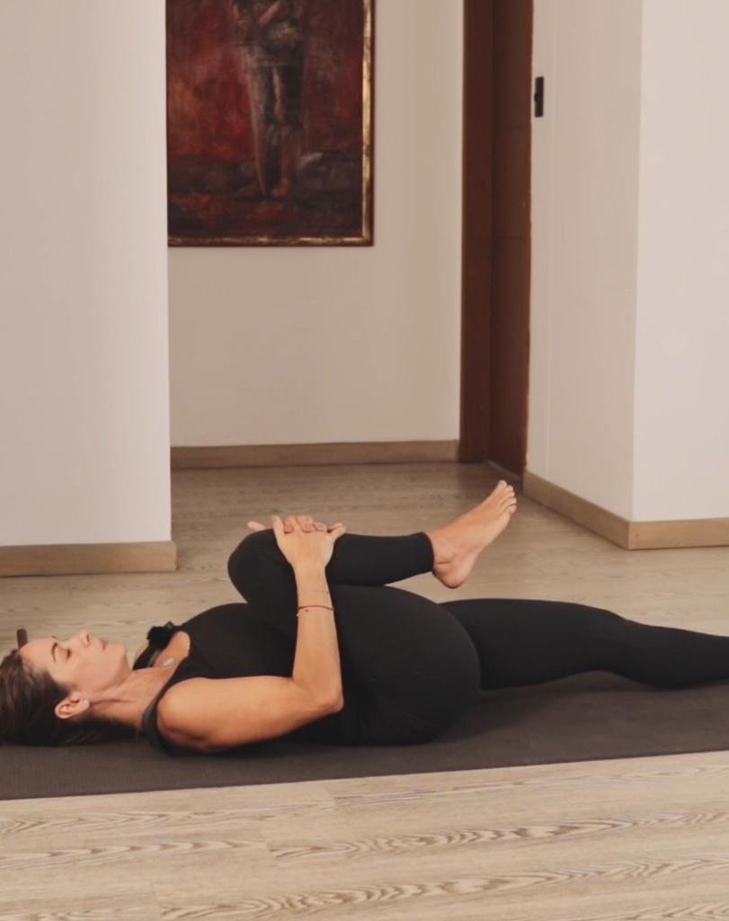 Video 5. Balancear el chakra Garganta. Yo hablo: Mejorar nuestra comunicación, expresar nuestros pensamientos y emociones. Capacidad de escuchar y ser escuchados.